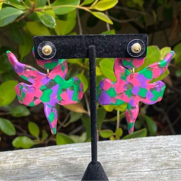 NWOT New Lele Sadoughi Lily Pink/Purple/Green Flower Post Earrings - Picture 5 of 7